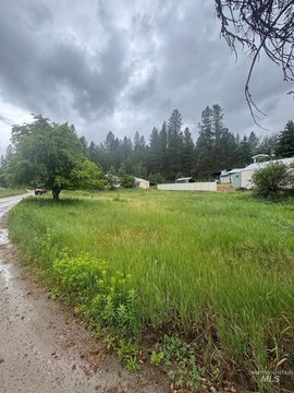 LAND - Cascade, ID