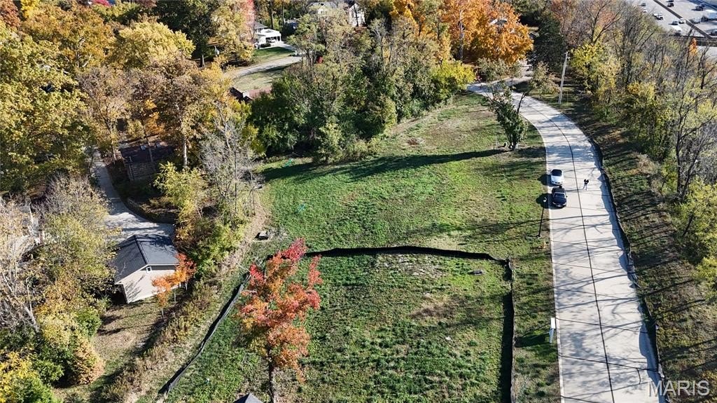 Residential Land in Kirkwood, MO