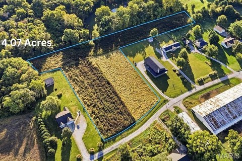 Land, Millstadt, IL