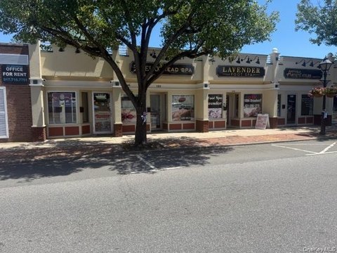 Retail Space on Main Shopping Area