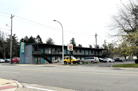 Royal Oak Hotel for Sale