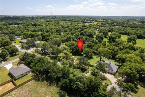 LAND - Bells, TX