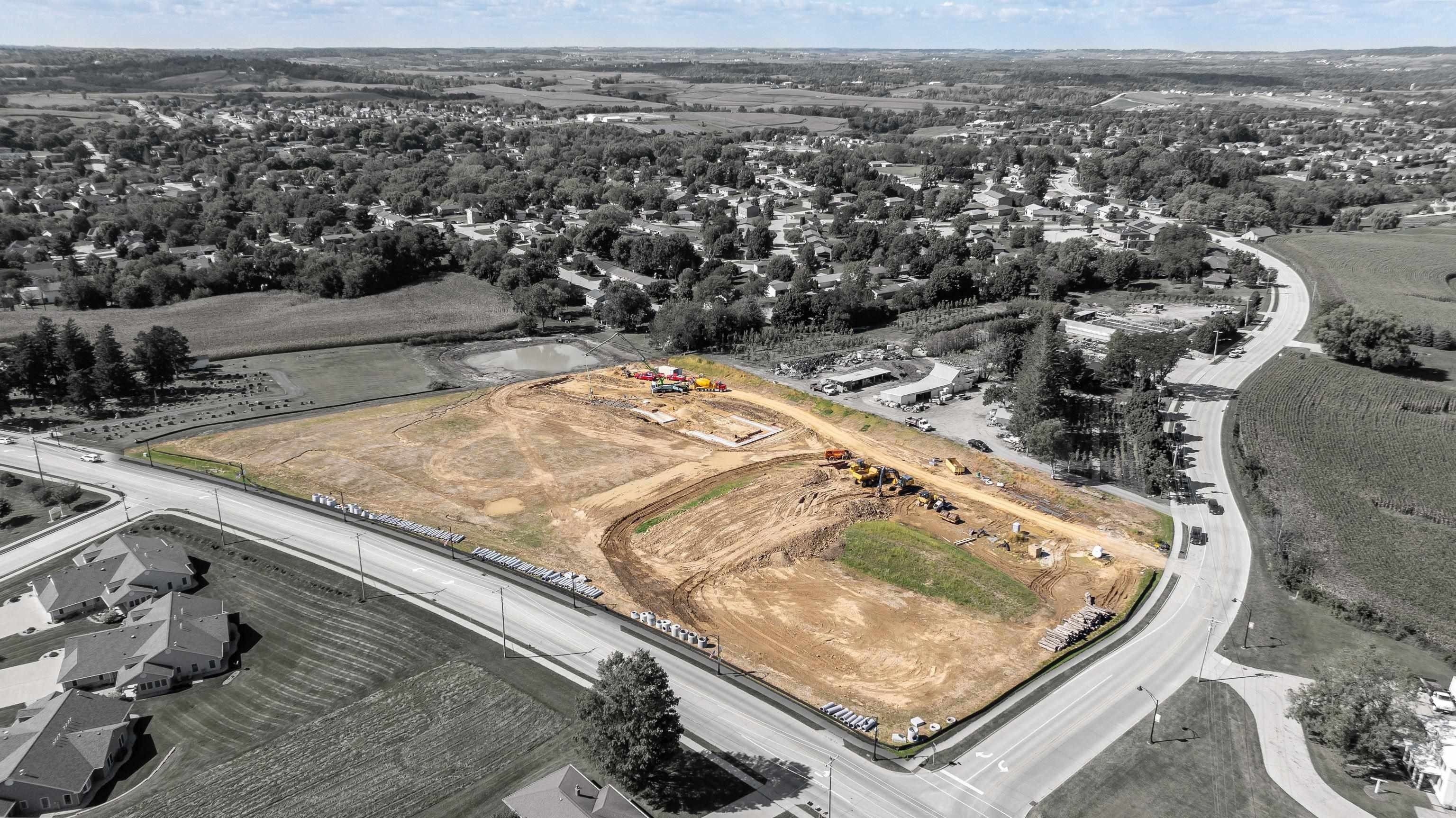 Retail Opportunity in Premier Plaza
