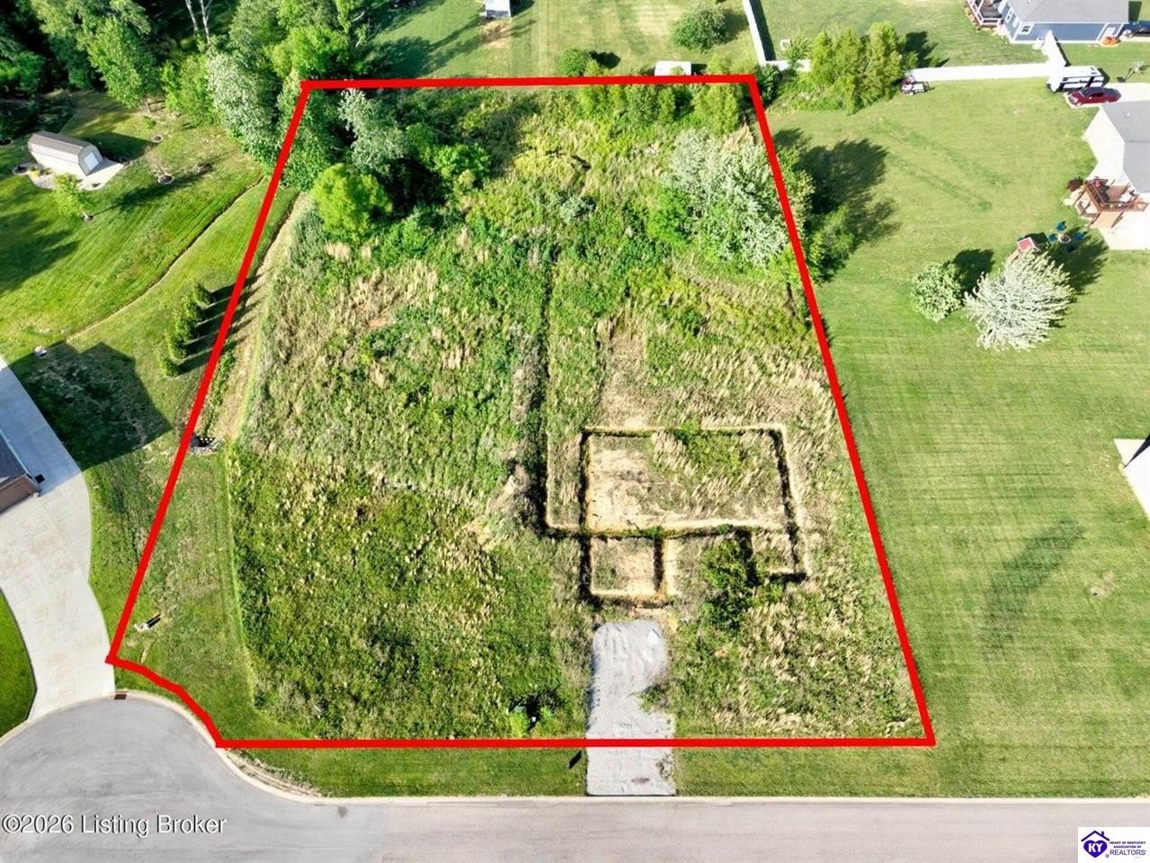 Residential Lot in Dunraven Place