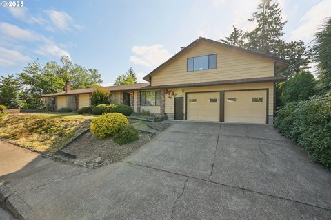 Corner Lot Duplex in Beaverton