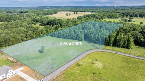 Greenbrier Land with Creek