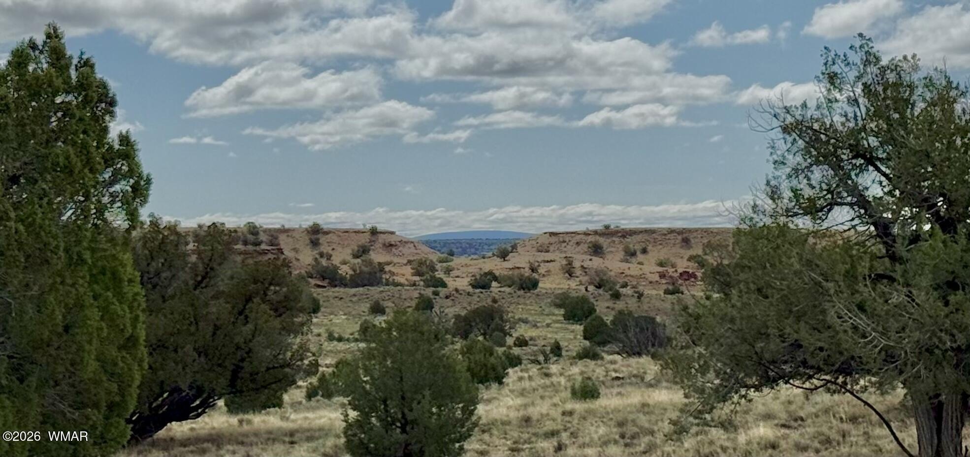 Picturesque Land with Mountain Views