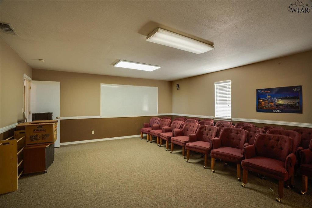 Picture 19