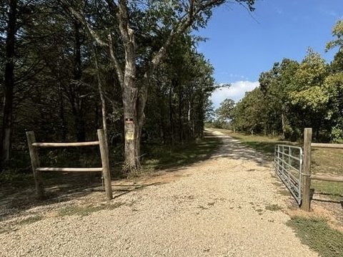 Land, Tishomingo, OK