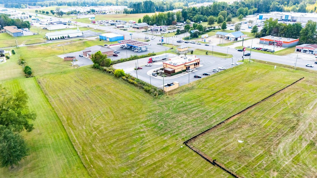 S Military St, Hamilton, AL 35570