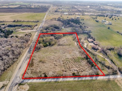 Commercially Zoned Land with Dual Road Frontage