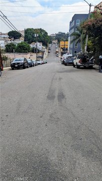 Los Angeles Triplex For Sale