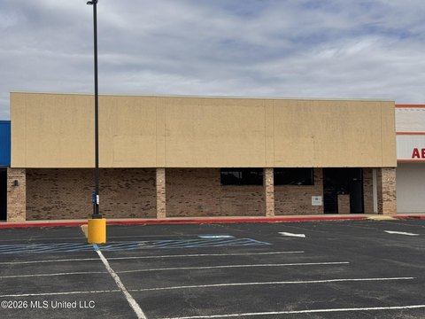 Commercial Lease Space Available