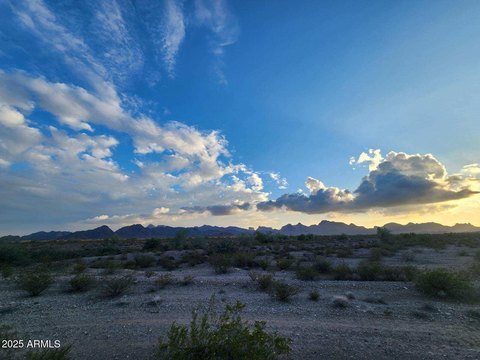 Sprawling Buckeye Ranch Land