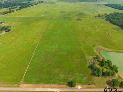 Acreage in Martins Mill ISD