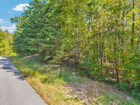 8-Acre Land in Cumberland Cove