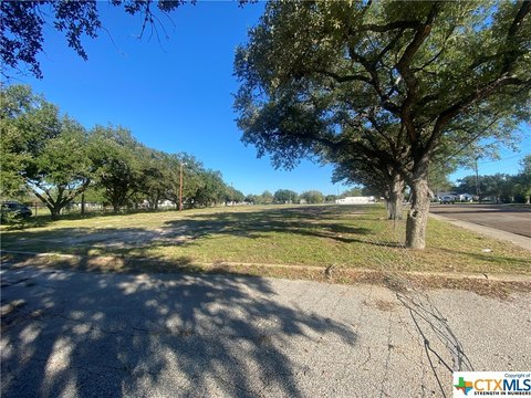 Picture of Land at E North St 1902, Victoria, TX