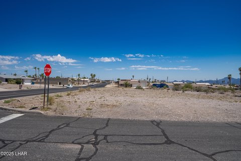 Residential Land in Lake Havasu