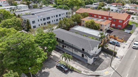 Turnkey Six-Unit Multifamily Property