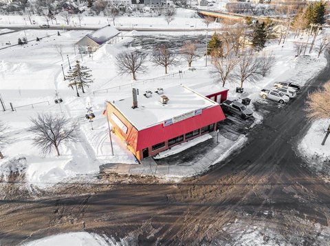 Established Restaurant with Loyal Clientele