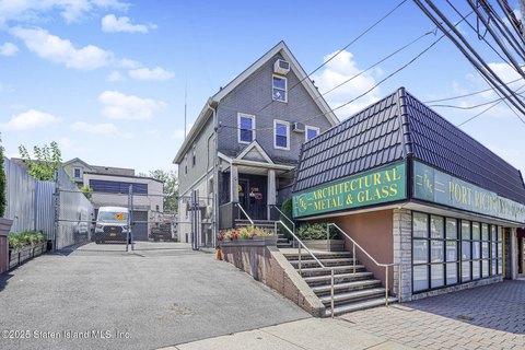 Mixed-Use Property in Westerleigh