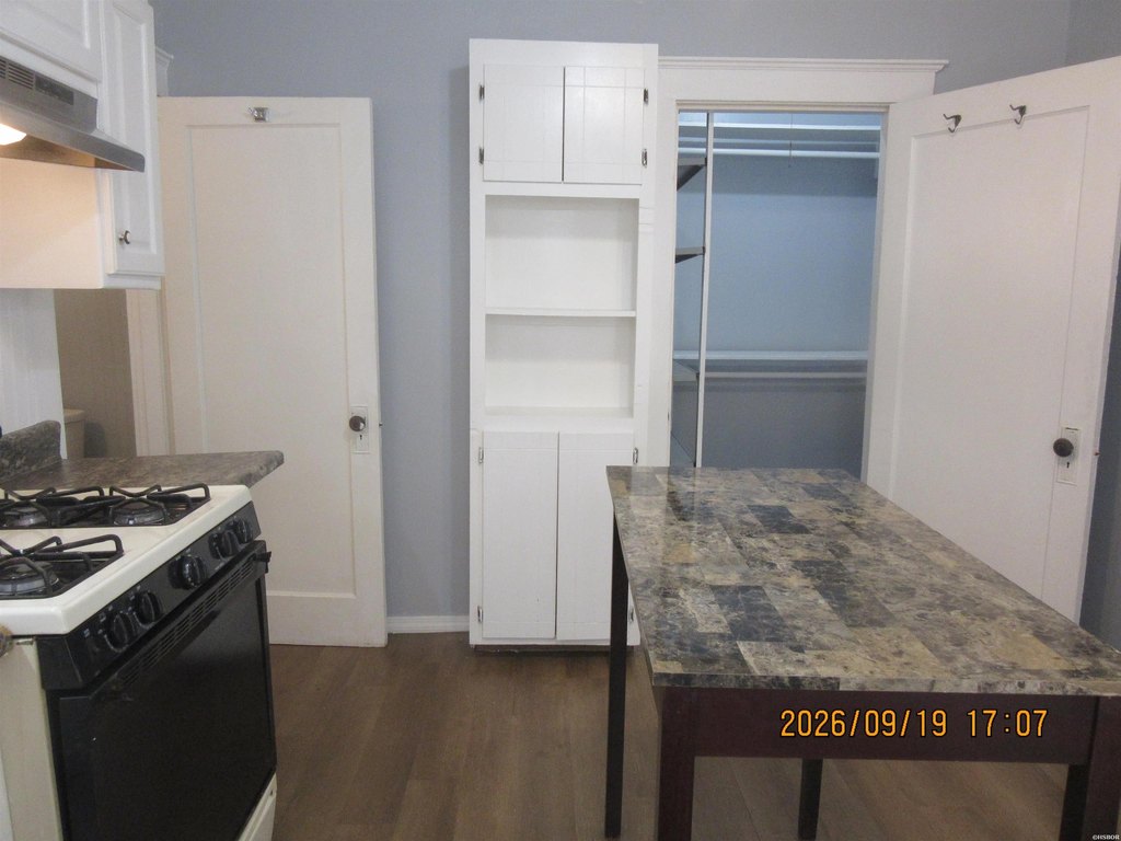 Picture 12