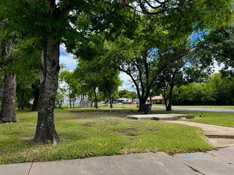 LAND - Corsicana, TX