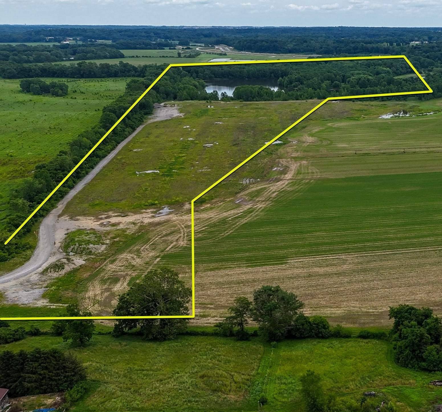 Scenic Acreage Near Indianapolis