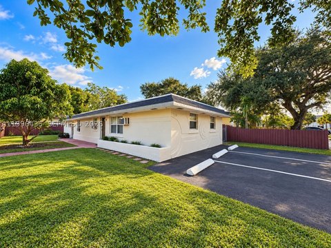 Duplex with Updated Electrical