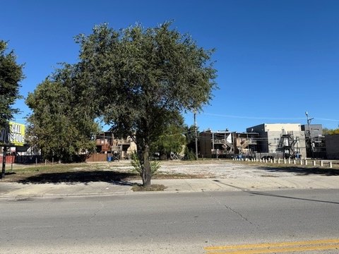 Commercial Land in Chicago, IL