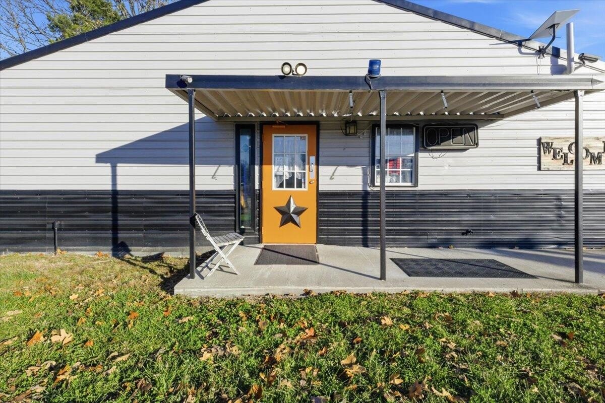 Turn-Key Retail & Recreation Complex