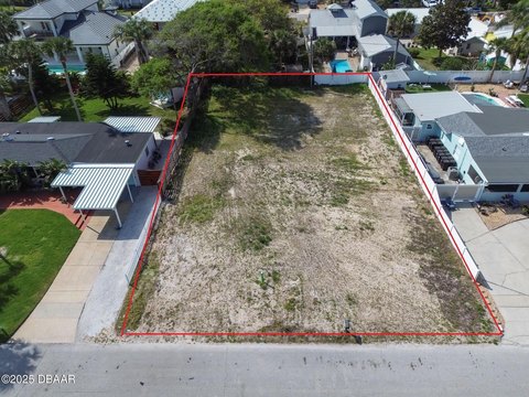 Land in New Smyrna Beach