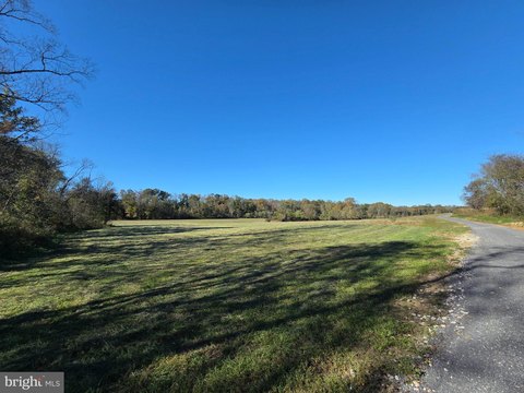 Land, RIXEYVILLE, VA