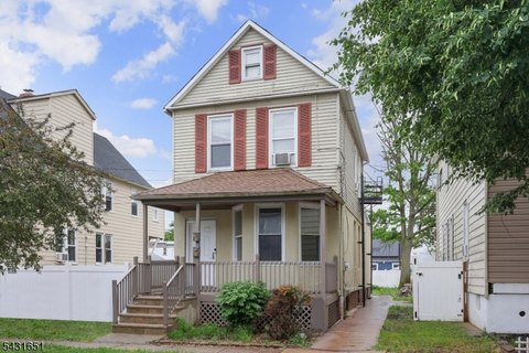 Multi-Family Home in Linden City