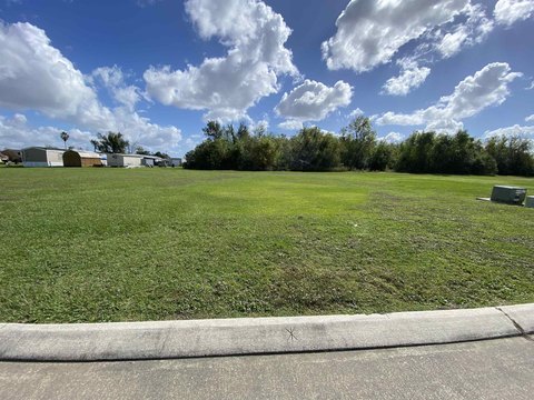 Land, Houma, LA