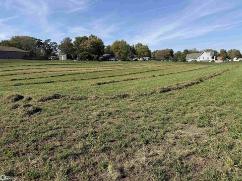 Land, Sidney, IA