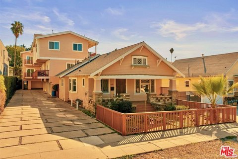 Highland Park Multifamily Townhome Property