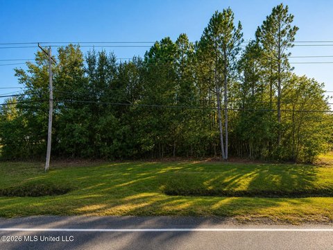 Land, Waveland, MS