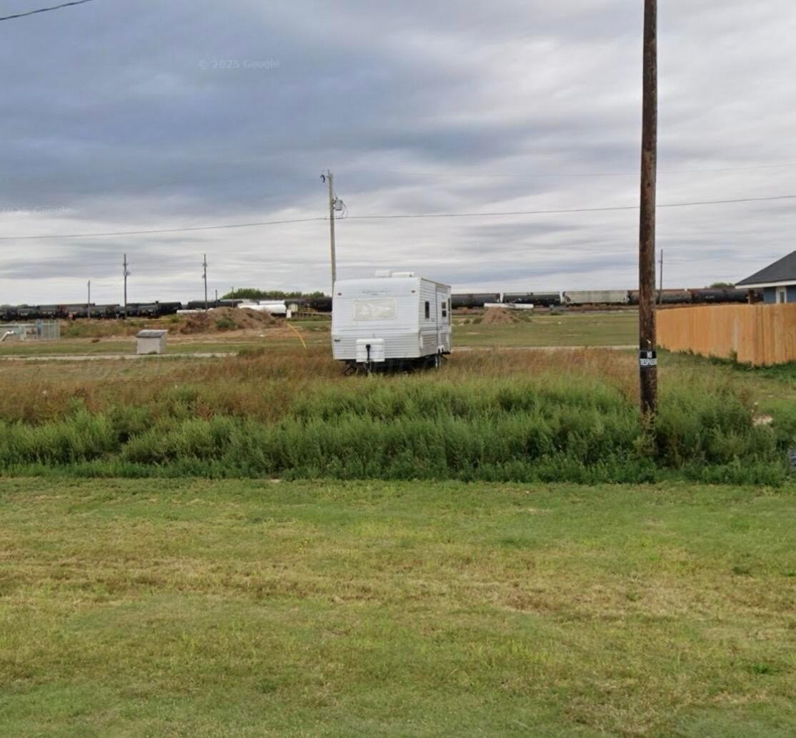 Residential Lot in Cactus, TX
