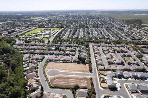 Land, Clovis, CA