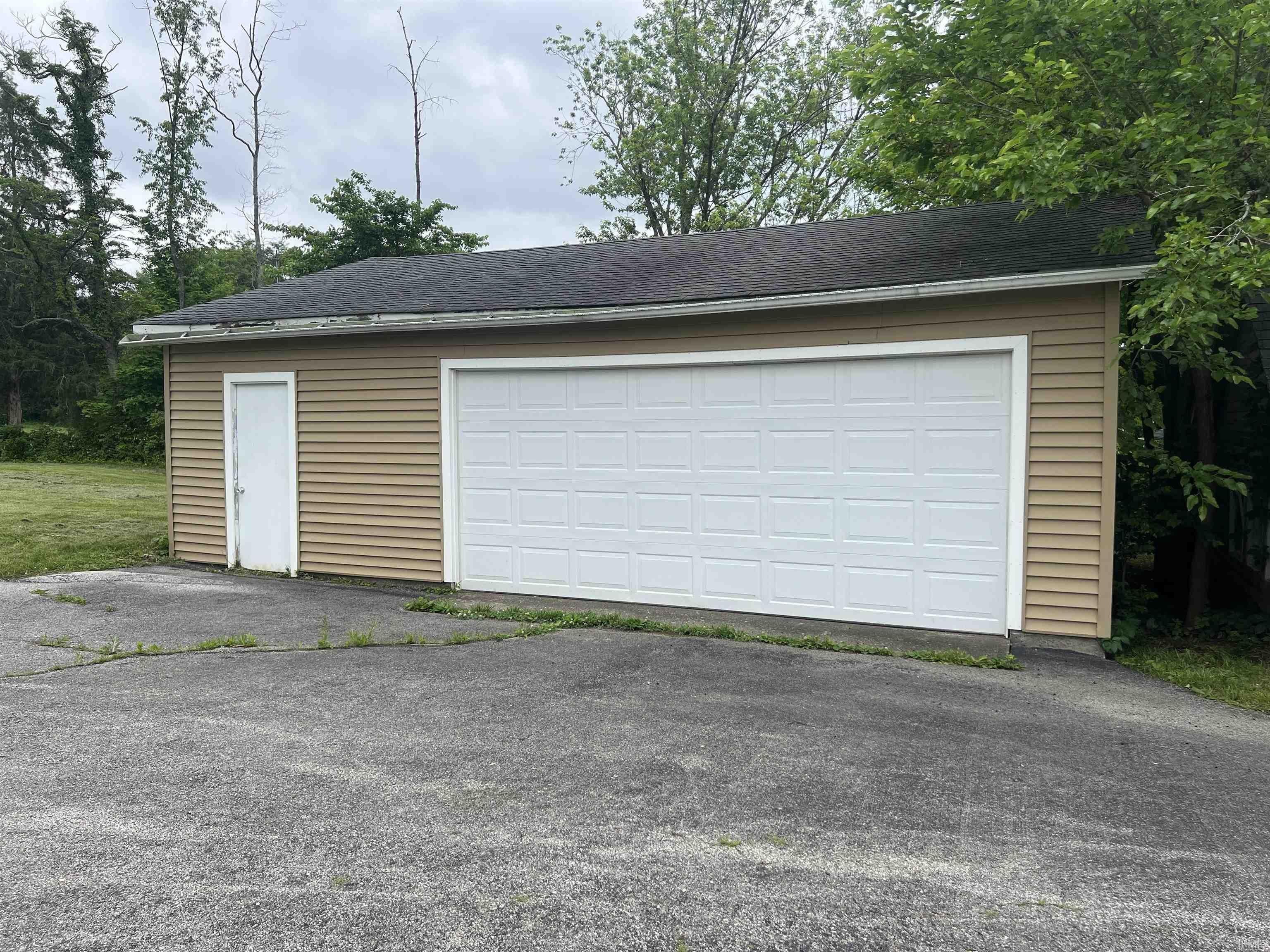 Bloomington Garage/Shop Space For Rent