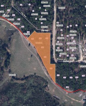 Residential Land in Interlachen, FL