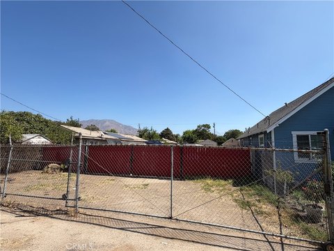 Land, Highland, CA