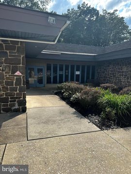 Office Space on Route 73