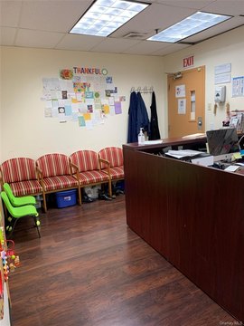 Floral Park Creative Space Available