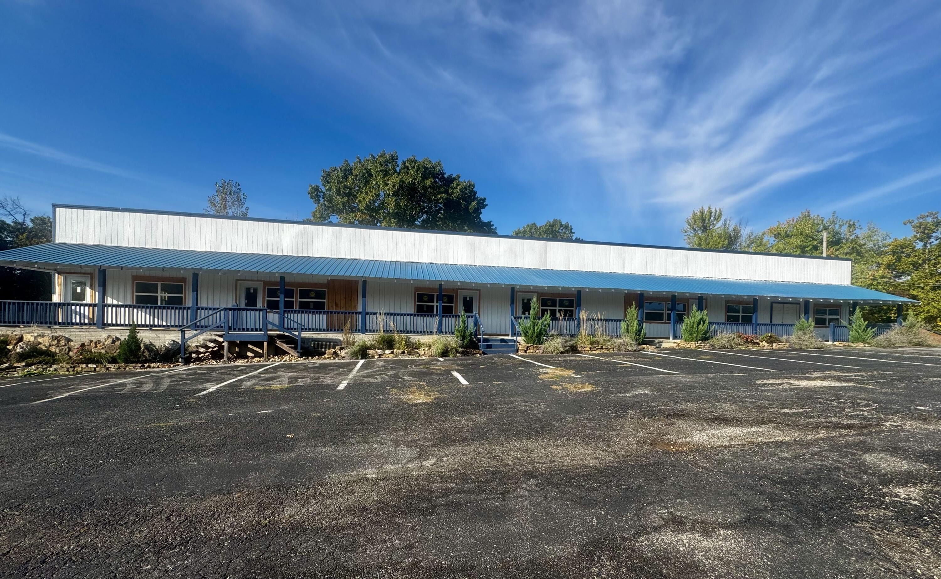 Updated Commercial Units on MO-76