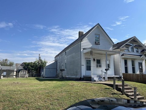 Evansville Duplex Near Cedar Hall