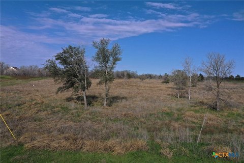 Waelder, TX Land For Sale