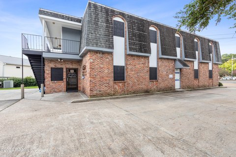 Downtown Lafayette Renovated Office Space