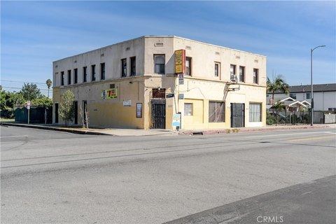 Mixed-Use Property in Los Angeles